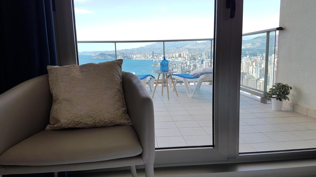 Skyline 26 Stunning Sea Views From A 2-Bedroom Apartment On The 26Th Floor Benidorm Kültér fotó