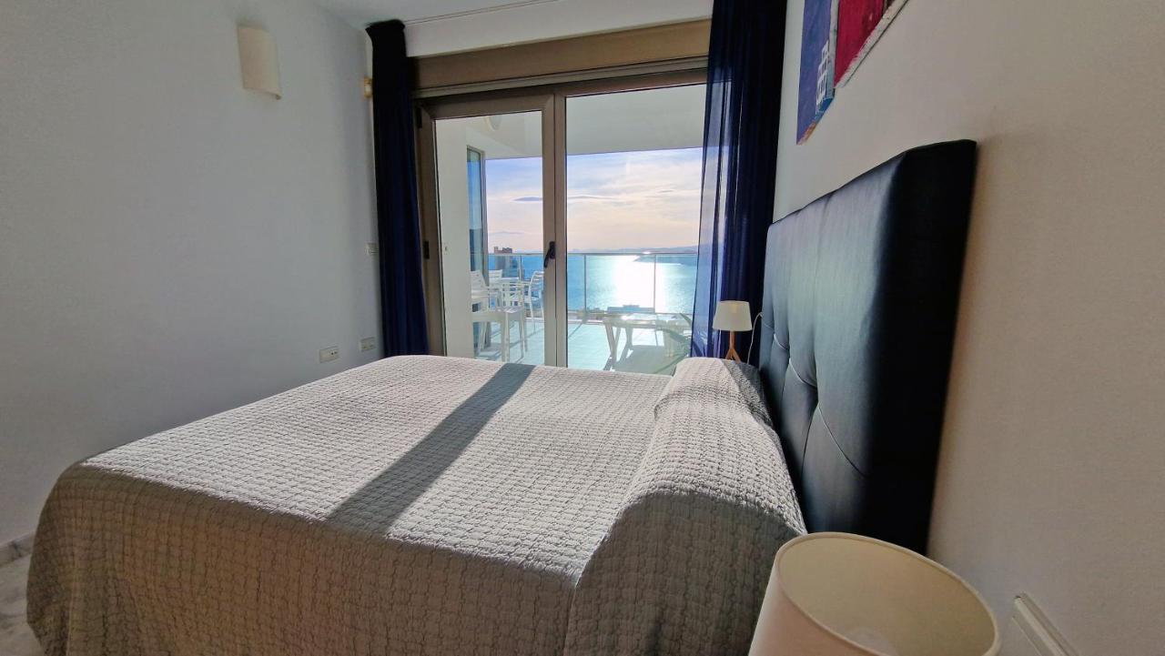 Skyline 26 Stunning Sea Views From A 2-Bedroom Apartment On The 26Th Floor Benidorm Kültér fotó